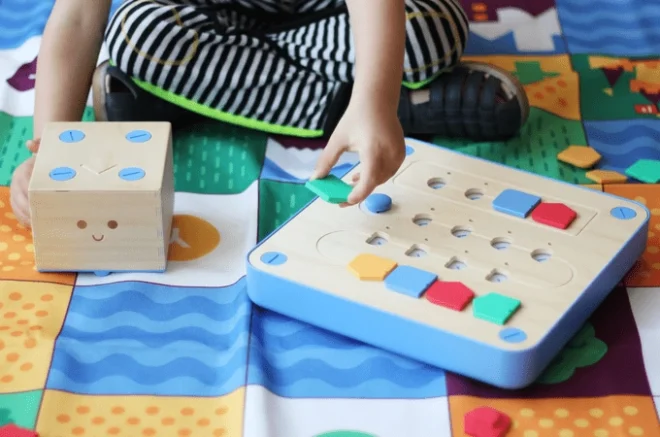 Cubetto robot